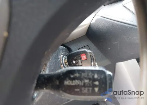 2017 Toyota Rav4 Le из США, поврежденный, VIN 2T3BFREV7HW658504